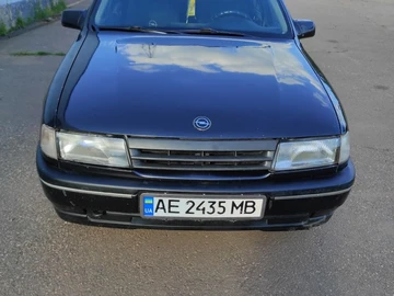 Авто Opel Vectra 1990 № 8911651