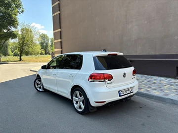 Авто Volkswagen Golf 2010 № 8911654