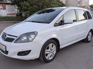 Авто Opel Zafira 2013 № 8911666