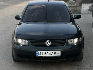 Авто Volkswagen Passat Sedan 1997 № 8911674