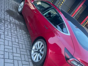 Авто Tesla Model 3 2019 № 8911730