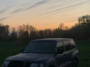 Авто Mitsubishi Pajero 2002 № 8911944
