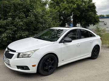 Авто Chevrolet Cruze 2014 № 8912001