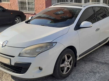 Авто Renault Megane 2009 № 8912222