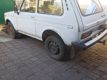 Авто ВАЗ 2121 1998 № 8912241