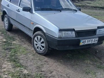 Авто ВАЗ 2109 1996 № 8912279