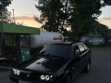 Авто ВАЗ 21099 1999 № 8912284