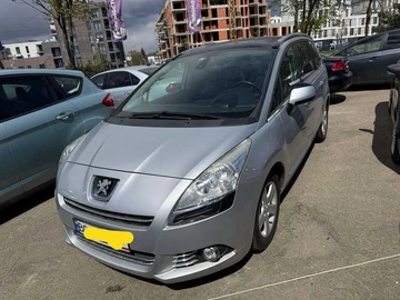 Авто Peugeot 5008 2010 № 8912309