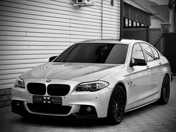 Авто BMW 5 Серия 2011 № 8912511