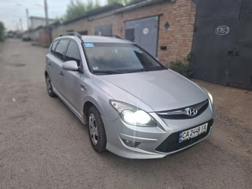 Авто Hyundai I30 2011 № 8912553