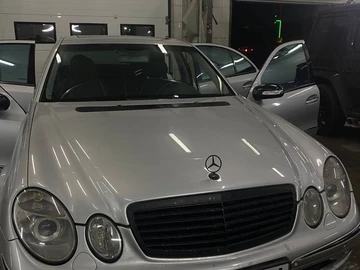 Авто Mercedes E Серия 2004 № 8912555