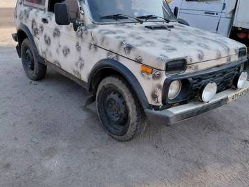 Авто ВАЗ 2121 1995 № 8912612