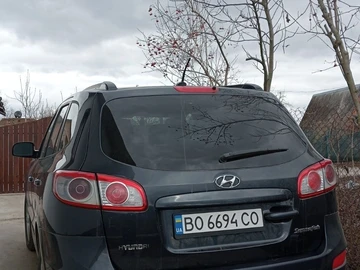 Авто Hyundai Santa Fe 2011 № 8912740