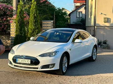 Авто Tesla Model S 2013 № 8912741
