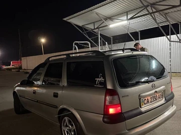 Авто Opel Vectra 1998 № 8912763