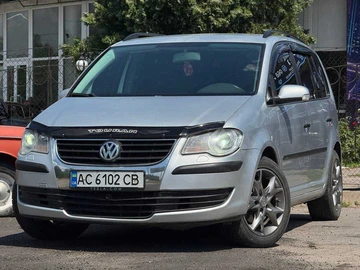 Авто Volkswagen Touran 2007 № 8912851