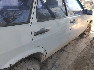 Авто ВАЗ 2109 1990 № 8912857