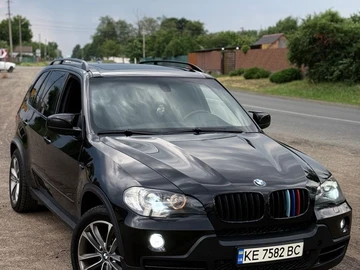 Авто BMW X5 2010 № 8912908