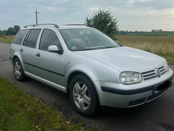 Авто Volkswagen Golf 2001 № 8913087