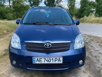 Авто Toyota Corolla Verso 2003 № 8913099