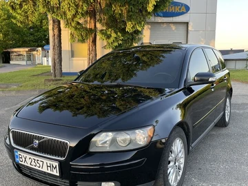 Авто Volvo V50 2006 № 8913103
