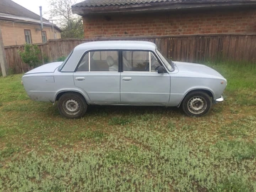Авто ВАЗ 2101 1972 № 8913202