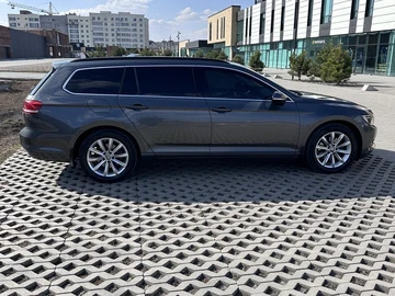 Авто Volkswagen Passat Variant 2015 № 8913314