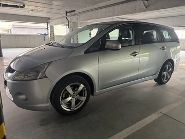 Авто Mitsubishi Grandis 2010 № 8913429