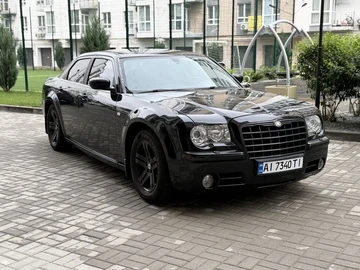 Авто Chrysler 300C 2005 № 8913452