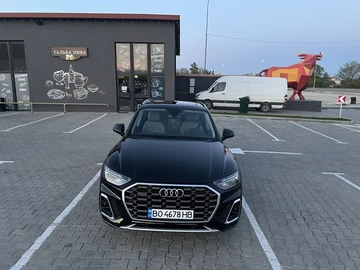 Авто Audi Q5 2022 № 8913654