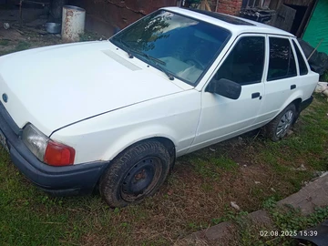Авто Ford Escort 1987 № 8913727