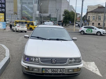 Авто Volkswagen Passat Sedan 1994 № 8913876