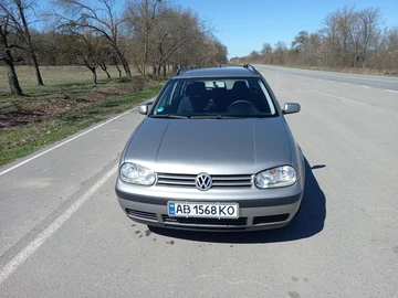 Авто Volkswagen Golf 2002 № 8913892
