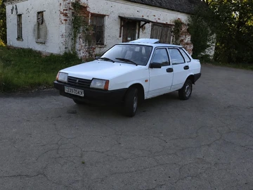 Авто ВАЗ 21099 1993 № 8914145
