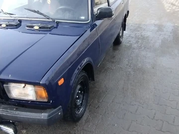 Авто ВАЗ 2107 1992 № 8914490