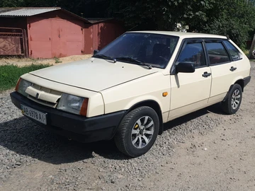 Авто ВАЗ 2109 1988 № 8914701