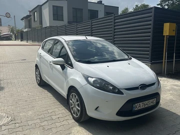 Авто Ford Fiesta 2012 № 8914761