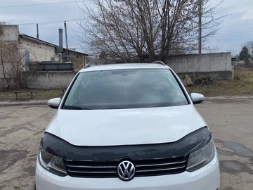 Авто Volkswagen Touran 2010 № 8914769