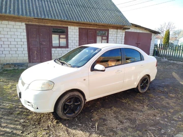 Авто Chevrolet Aveo 2008 № 8914936