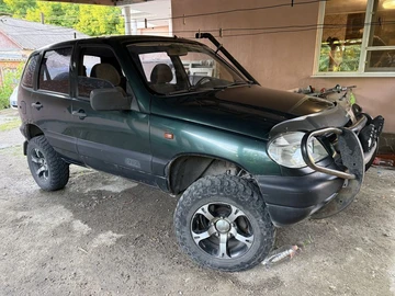 Авто Chevrolet Niva 2005 № 8915024