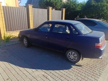 Авто ВАЗ 2110 1999 № 8915049