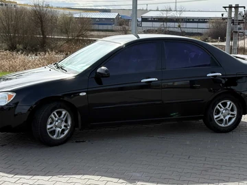Авто KIA Cerato Forte  2006 № 8915091