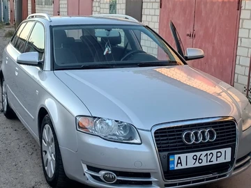 Авто Audi A4 2007 № 8915423