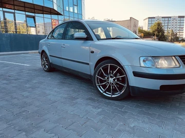 Авто Volkswagen Passat Sedan 1997 № 8915428