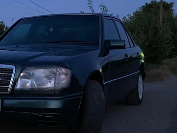 Авто Mercedes 220 1994 № 8915433