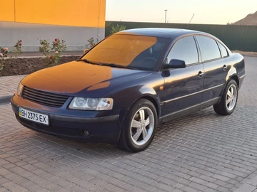 Авто Volkswagen Passat Sedan 1997 № 8915573