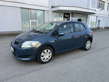 Авто Toyota Auris 2008 № 8915650