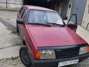 Авто ВАЗ 21099 1992 № 8915702