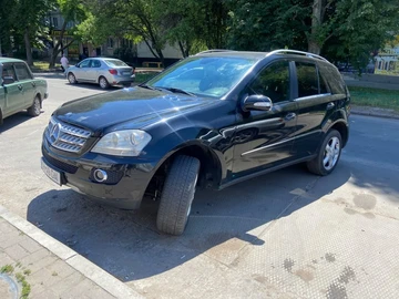Авто Mercedes Ml Серия 2006 № 8915763