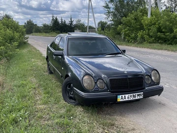 Авто Mercedes E Серия 1995 № 8915780